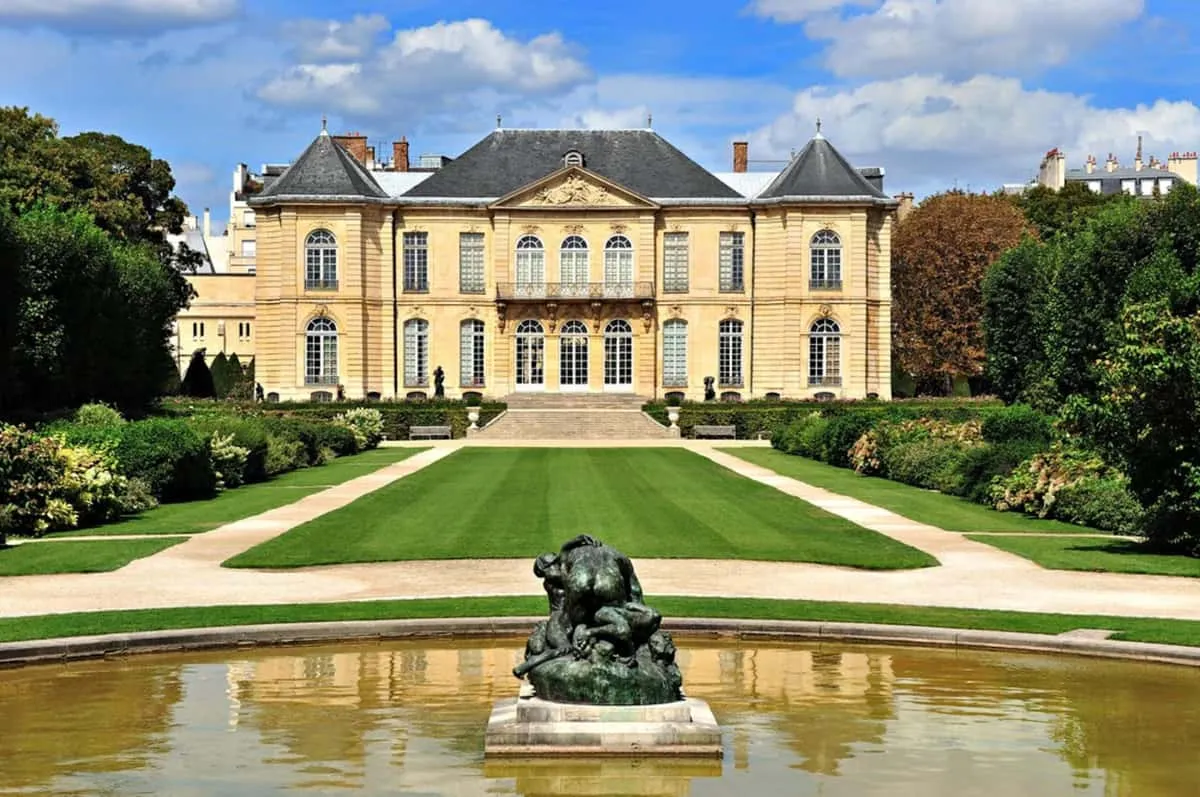 Rose garden and sculptures at the Rodin Museum seen on a private Paris museum tour